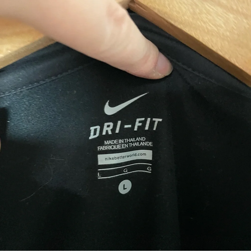 [Nike] Men's Livestrong Black Full Zip Athletic Jacket